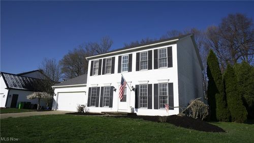 472 Vandalia Dr, Tallmadge, OH, 44278-2670 | Card Image