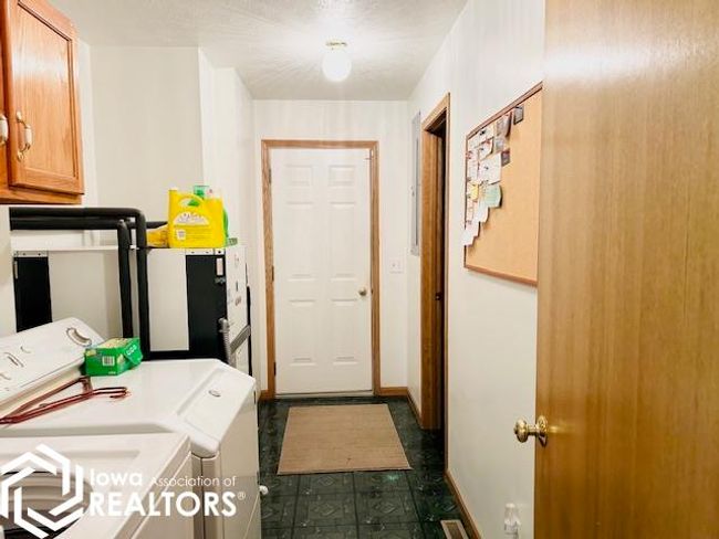 122 Horseshoe Dr, House other with 3 bedrooms, 3 bathrooms and null parking in Montezuma IA | Image 15