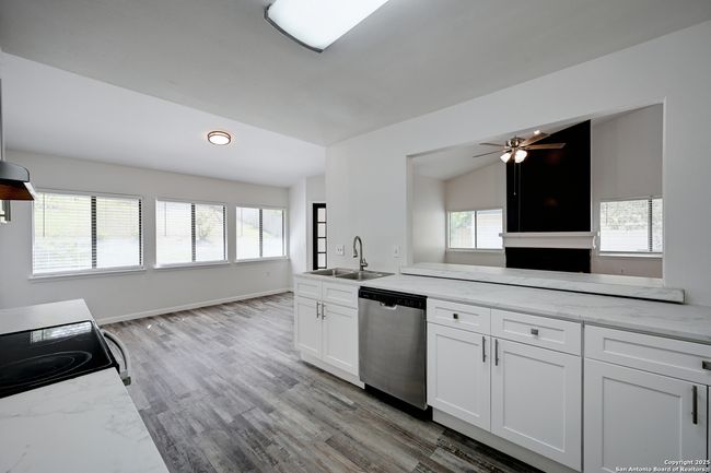 9818 Balanced Rock, House other with 3 bedrooms, 2 bathrooms and null parking in Converse TX | Image 19