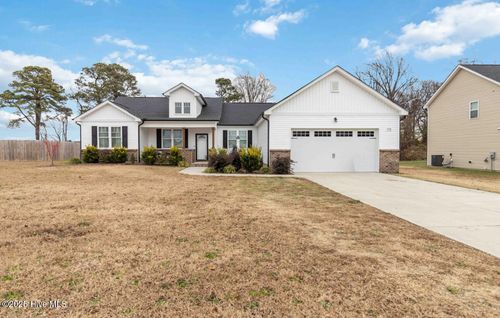 9735 Chapman Rd, Bailey, NC, 27807-7600 | Card Image