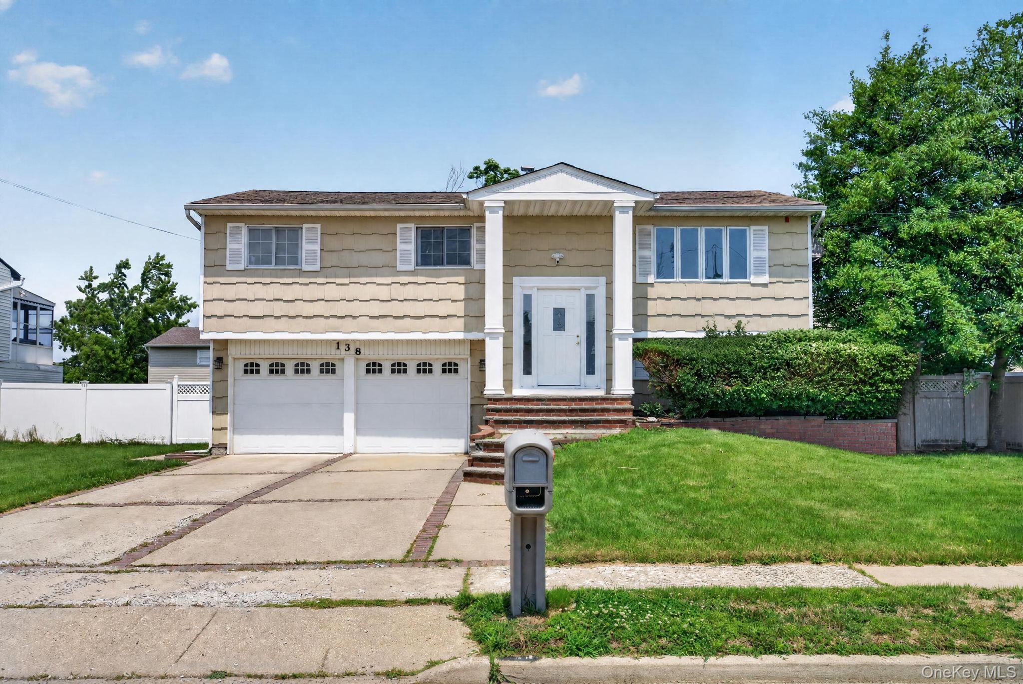 Residential in Oyster Bay