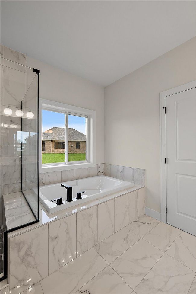 682 Westlake Ave, House other with 4 bedrooms, 4 bathrooms and null parking in Oxford MI | Image 30