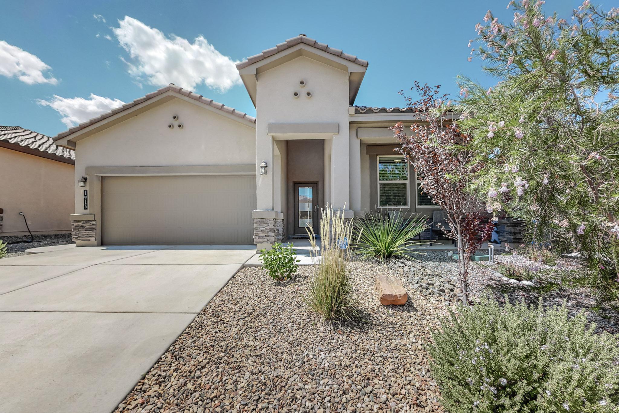 Hubbard St, Albuquerque, NM 87123