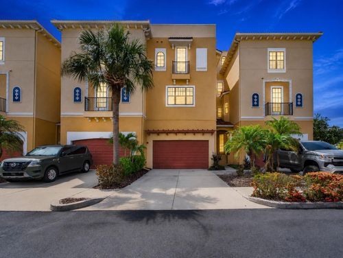 6407 Mayra Shores Ln, APOLLO BEACH, FL, 33572-3074 | Card Image