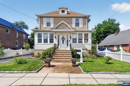 30 Elm St, Ridgefield Park, NJ, 07660-2207 | Card Image