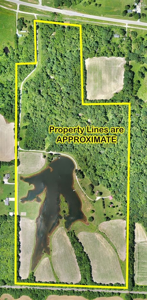 3042 Cannon Gardens Rd, Salem, IL, 62881-6530 | Card Image