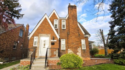 2211 23rd St, Wyandotte, MI, 48192-4133 | Card Image