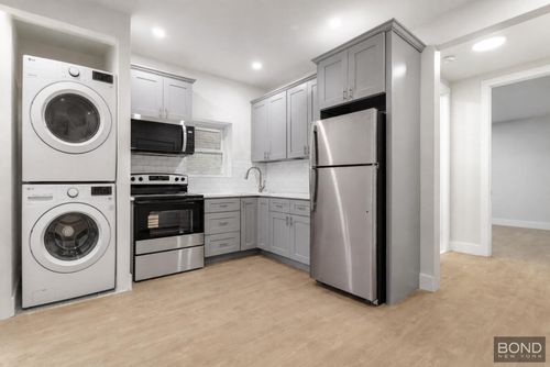 1f-558 Empire Blvd, Brooklyn, NY, 11225-3110 | Card Image