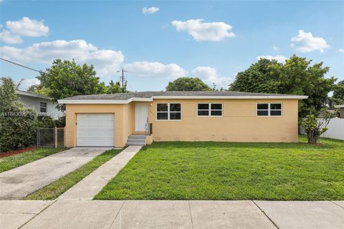 18025 Nw 6th Ave, Miami Gardens, FL, 33169-4332 | Card Image