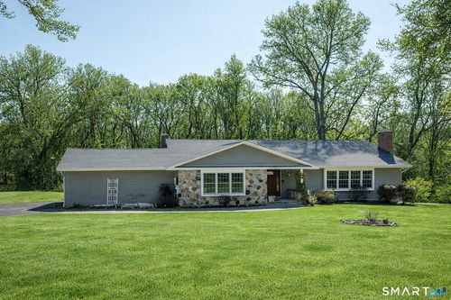 9 Delno Dr, Danbury, CT, 06811-3423 | Card Image