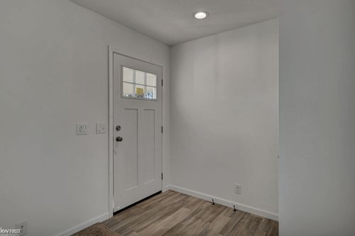 5165 N Irish Rd, Davison, MI, 48423-8911 | Card Image