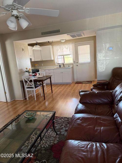 apt-b-133 S Paseo Pena, Green Valley, AZ, 85614-2796 | Card Image