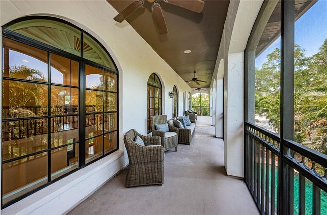 147 Bay Point Dr Ne, House other with 4 bedrooms, 4 bathrooms and null parking in St Petersburg FL | Image 47
