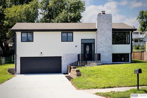 12111 Miami St, Omaha, NE, 68164-3544 | Card Image