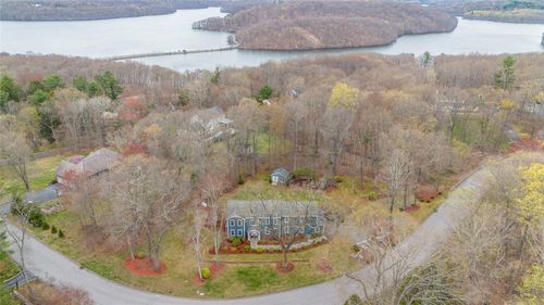 31 Farm Lake Ct, Carmel, NY, 10512-2226 | Card Image
