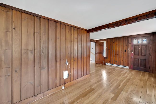 28 Center St, House other with 2 bedrooms, 2 bathrooms and null parking in Windsor Locks CT | Image 13