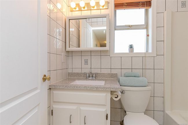 1571 Juan De Fuca Blvd, House other with 5 bedrooms, 3 bathrooms and 4 parking in Parksville BC | Image 30