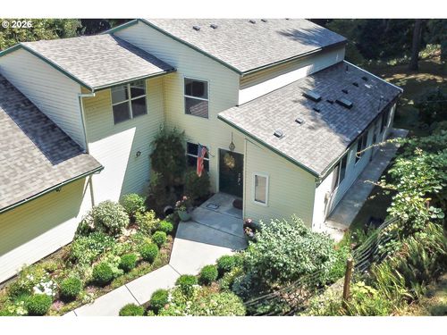 16832 S Stone Hill Dr, Molalla, OR, 97038-8687 | Card Image