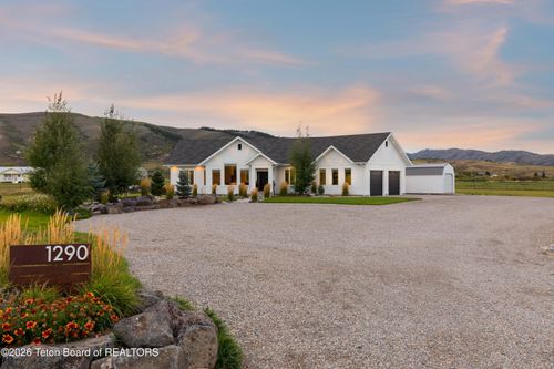 1290 Smokey Canyon Rd, Auburn, WY, 83111 | Card Image
