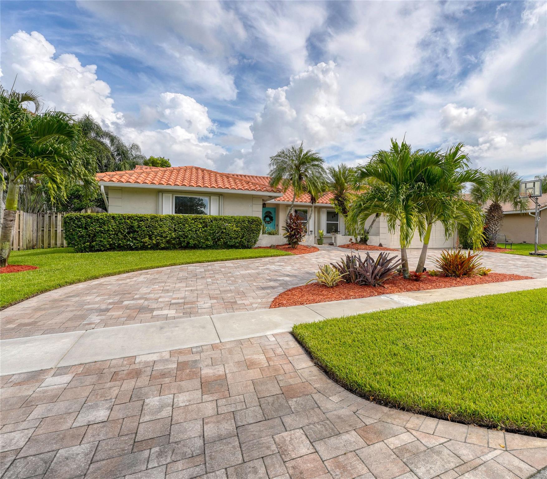 16th St, Plantation, FL 33322