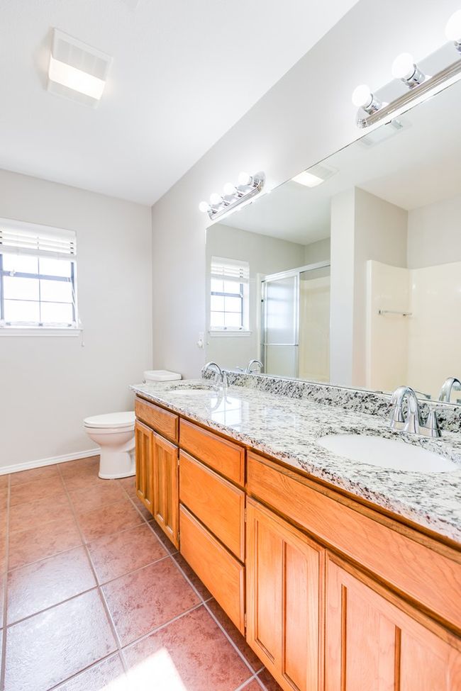 Main Bath | Image 18