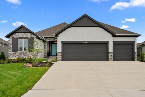 12122 W 138th Ct, Overland Park, KS, 66221-4180 | Card Image