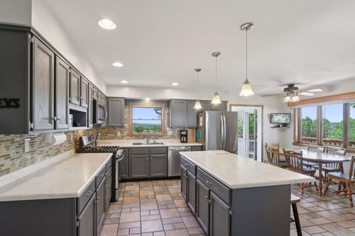 S1431 Caughlin Ct, La Valle, WI, 53941-9273 | Card Image