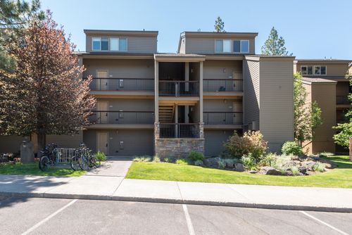 1837-1838-18575 Sw Century Dr, Bend, OR, 97702-1950 | Card Image