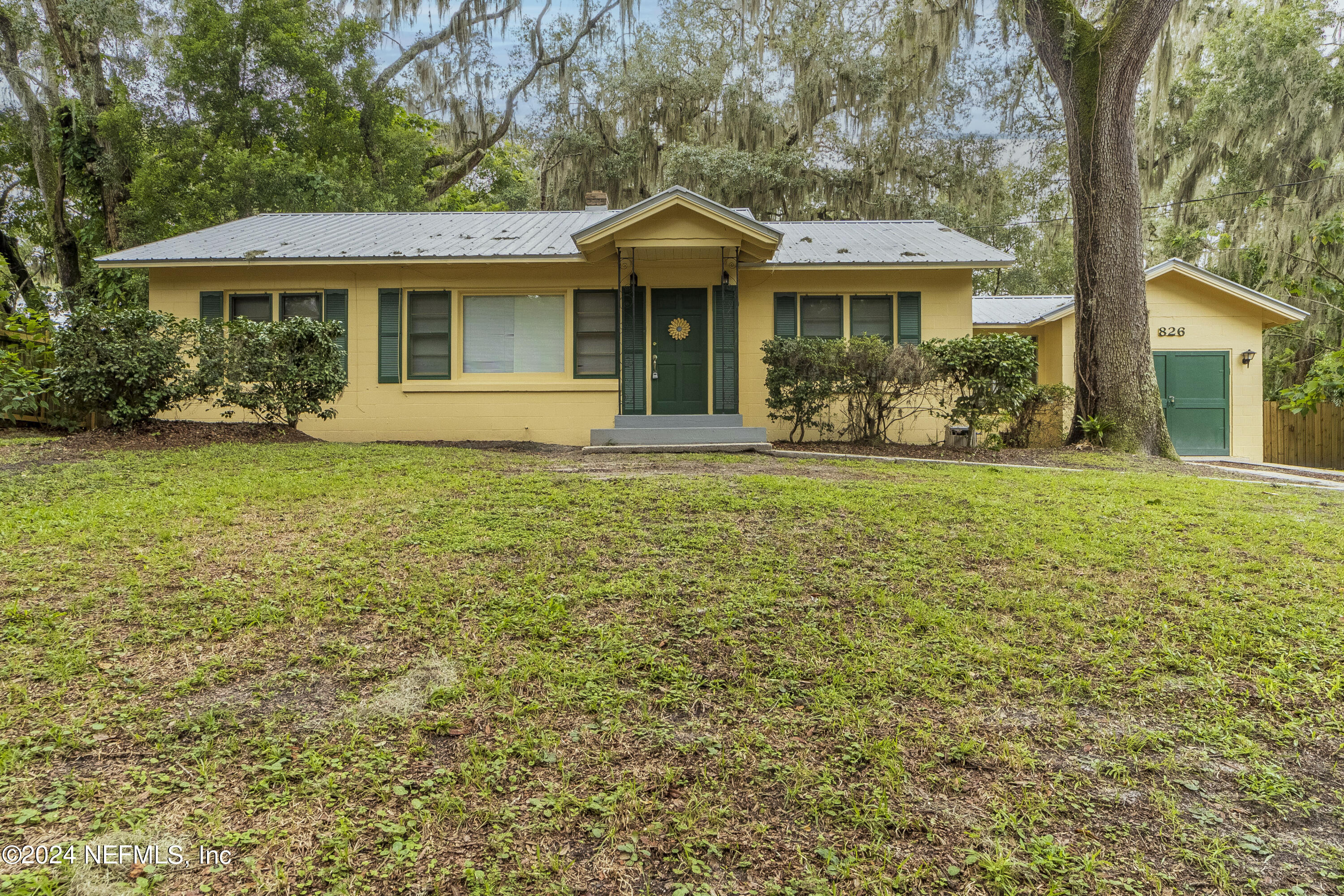 13th St, Palatka, FL 32177