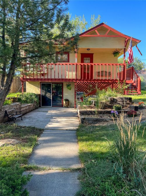 917 3rd Ave S, Great Falls, MT, 59405-2207 | Card Image