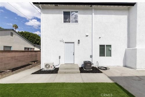 10 W Trafford St, Long Beach, CA, 90805-2144 | Card Image