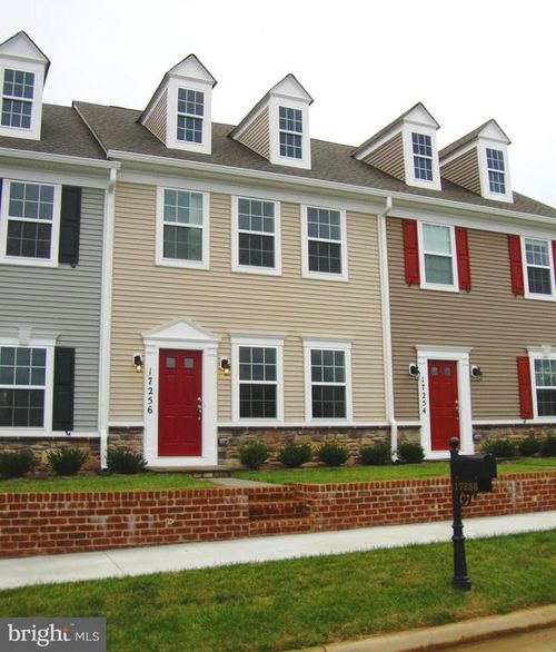 17256 Library Blvd, Ruther Glen, VA, 22546-5801 | Card Image