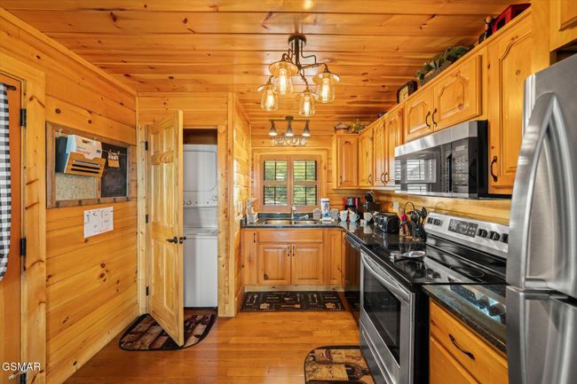 2022 Starr Crest Dr, House other with 2 bedrooms, 2 bathrooms and null parking in Sevierville TN | Image 8