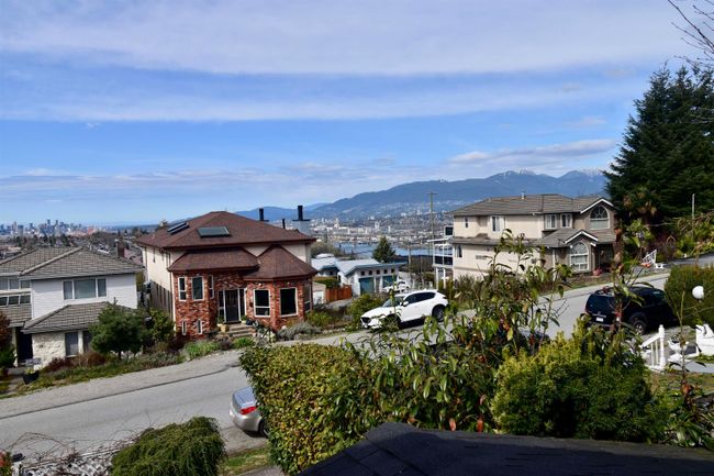 30 N Hythe Avenue, House other with 3 bedrooms, 0 bathrooms and 2 parking in Burnaby BC | Image 7