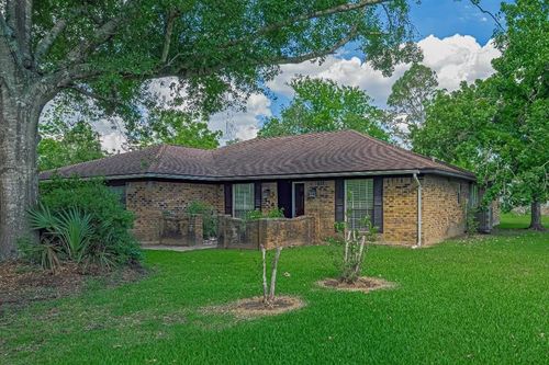110 S Bow Dr, Freeport, TX, 77541-9300 | Card Image