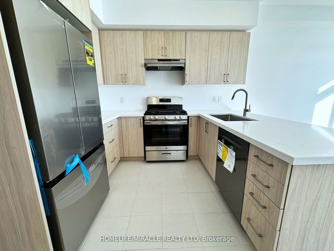 25 Gateway Dr, House other with 6 bedrooms, 4 bathrooms and 2 parking in Barrie ON | Image 19