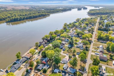 616 1 St Street, House other with 3 bedrooms, 2 bathrooms and null parking in Camanche IA | Image 2