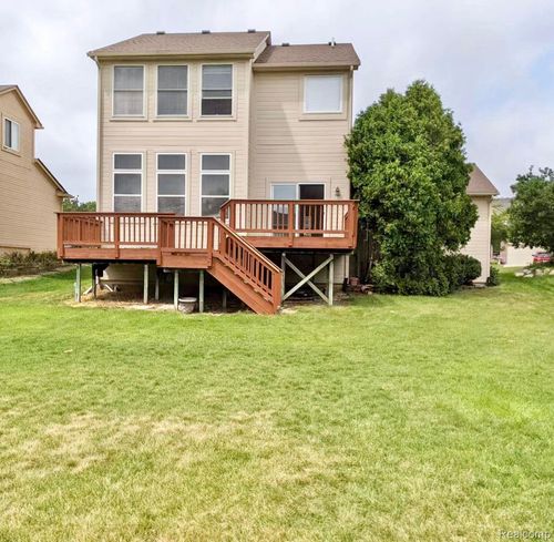 11684 Roselinda Dr, Livonia, MI, 48150-1070 | Card Image
