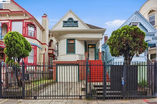 55 8th St, Oakland, CA, 94607 | Card Image