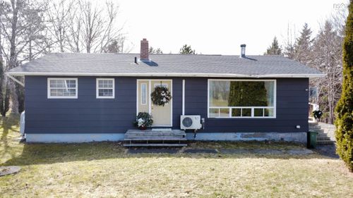 64 Church St, Guysborough, NS, B0H1N0 | Card Image