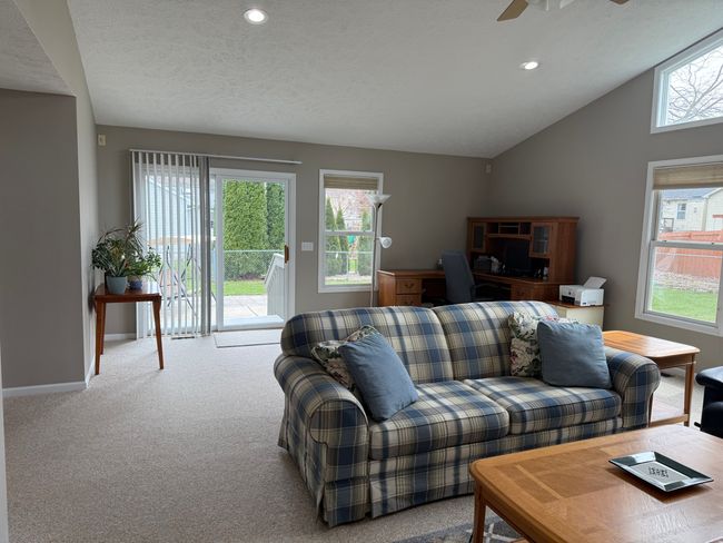 Family Room | Image 18