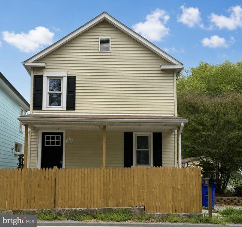 810 Knoxville Rd, KNOXVILLE, MD, 21758-9512 | Card Image