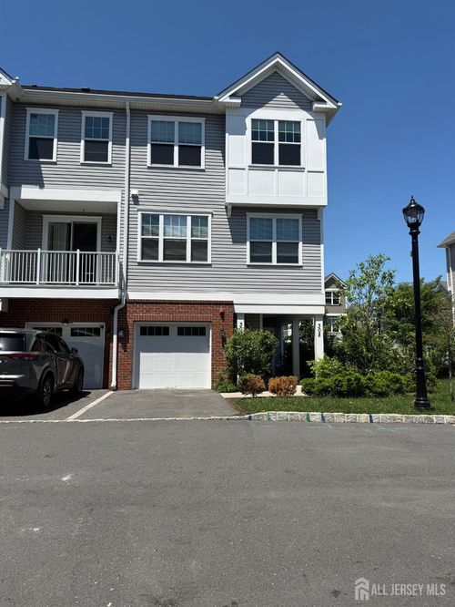 307 Dickson Ct, Highland Park, NJ, 08904-2769 | Card Image