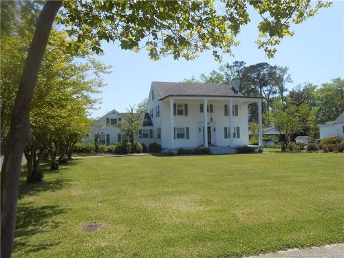 604 S Main St, Bladenboro, NC, 28320-5727 | Card Image