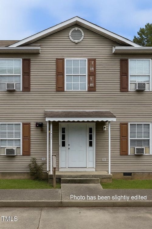 1121 Jackson St, Burlington, NC, 27217-1490 | Card Image