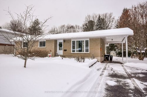 93 Jamieson Cres, Oro Medonte, ON, L3V0H8 | Card Image