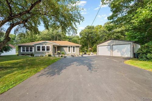 7655 Kilbourn Rd, Rome, NY, 13440-6331 | Card Image