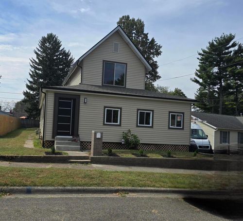 425 N 11th St, Newark, OH, 43055-4450 | Card Image