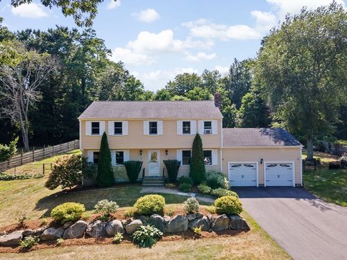 7 Old Powder House Rd, Lakeville, MA, 02347-1912 | Card Image