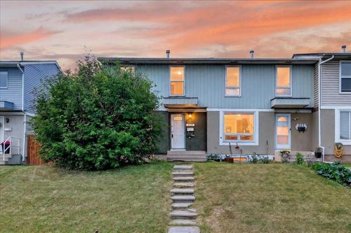 219 Penworth Dr Se, Calgary, AB, T2A5E2 | Card Image